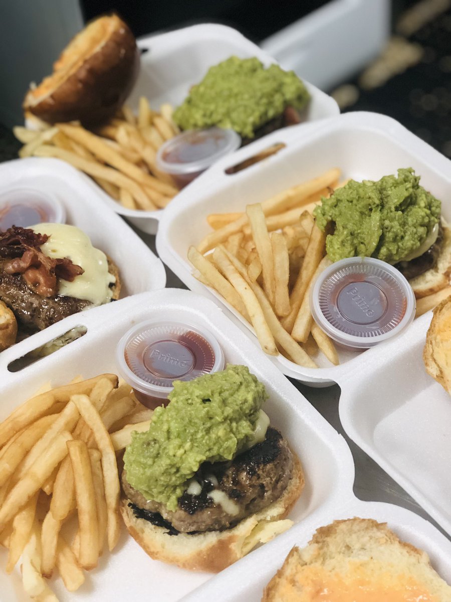 betocarcagno's tweet image. Muchas #Perseas 🥑 🍔 👨🏼‍🔬 #BurgerLab