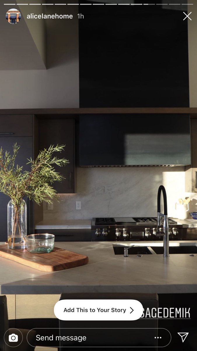 amysagedemik's tweet photo. My latest project, featured on @AliceLaneHome Texture + organic materials = cozy mtn contemporary #demikdesign #victoryranchproject #parkcity https://t.co/4xycJGLgbG