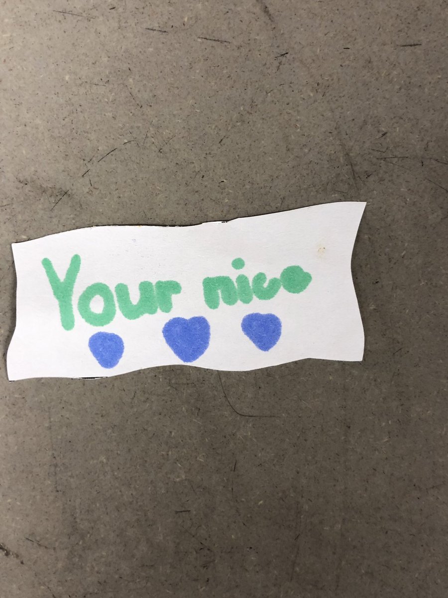 sixpacabz's tweet photo. I mean, in their defense the majority of their notes looked like this ❤️😊 https://t.co/nvcfvO9Sr9