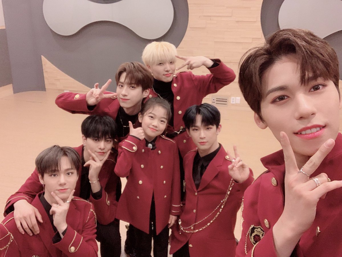official_ONEUS's tweet photo. [#건희]
벌써 보고싶은 우리 하은이😍ㅠㅠ
오빠들이 많이 보고싶은거 알지?
하은이와 저희 원어스 앞으로도 많이 
사랑해주세요💕💕ㅎㅎ https://t.co/F5CPAU16H9