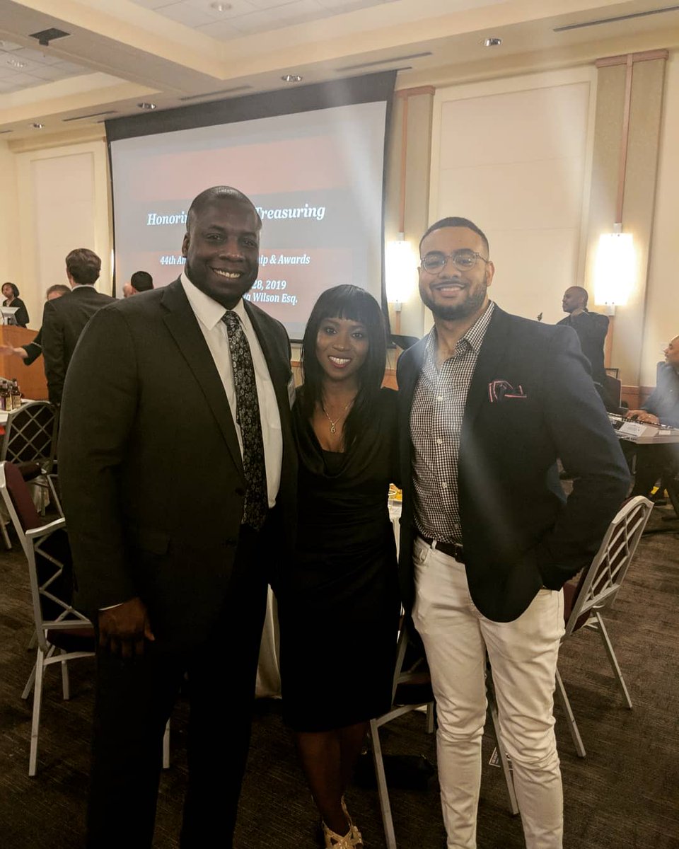 phillipwclark's tweet photo. Had a great night celebrating #BLSA contributions to Baltimore's legal community! Needed this pep talk to keep my eyes on the prize. Excellence isn't a sought after destination, but a daily lifestyle. ⚖️👌🏾✨📃 #blackexcellence #becauseofthemwecan #blackboyjoy #FutureEsq https://t.co/m3zbK9aK3k