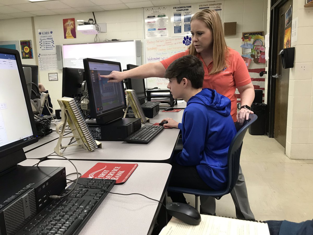 burgessmisty's tweet photo. Digital Learning Day 2019 @GMSStory  #GMSIgniteLearning Students worked on Computer Science lessons through @gotynker today! After close reading and annotating a @Newsela article on the topic of coding. @ARKidsCanCode https://t.co/C16Yh9f9uC