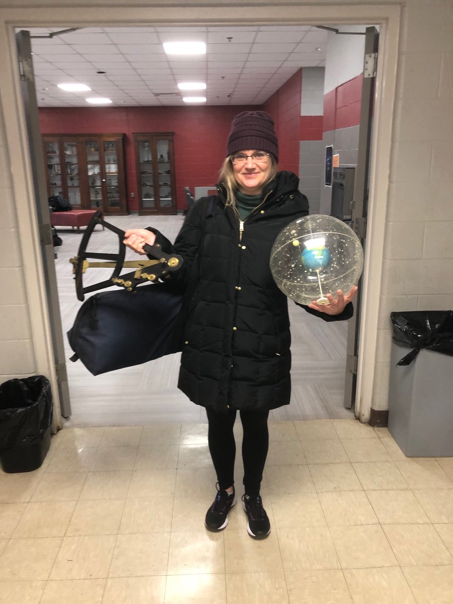 ImmenseHairball's tweet image. Tosha Fowler gathering an eclectic assortment of instruments to measure the universe!  ... It’s the last weekend to see ‘Silent Sky’ @Transy!  Tickets are at: (link: transy.edu/Theater) transy.edu/Theater
 #ScienceAndArts