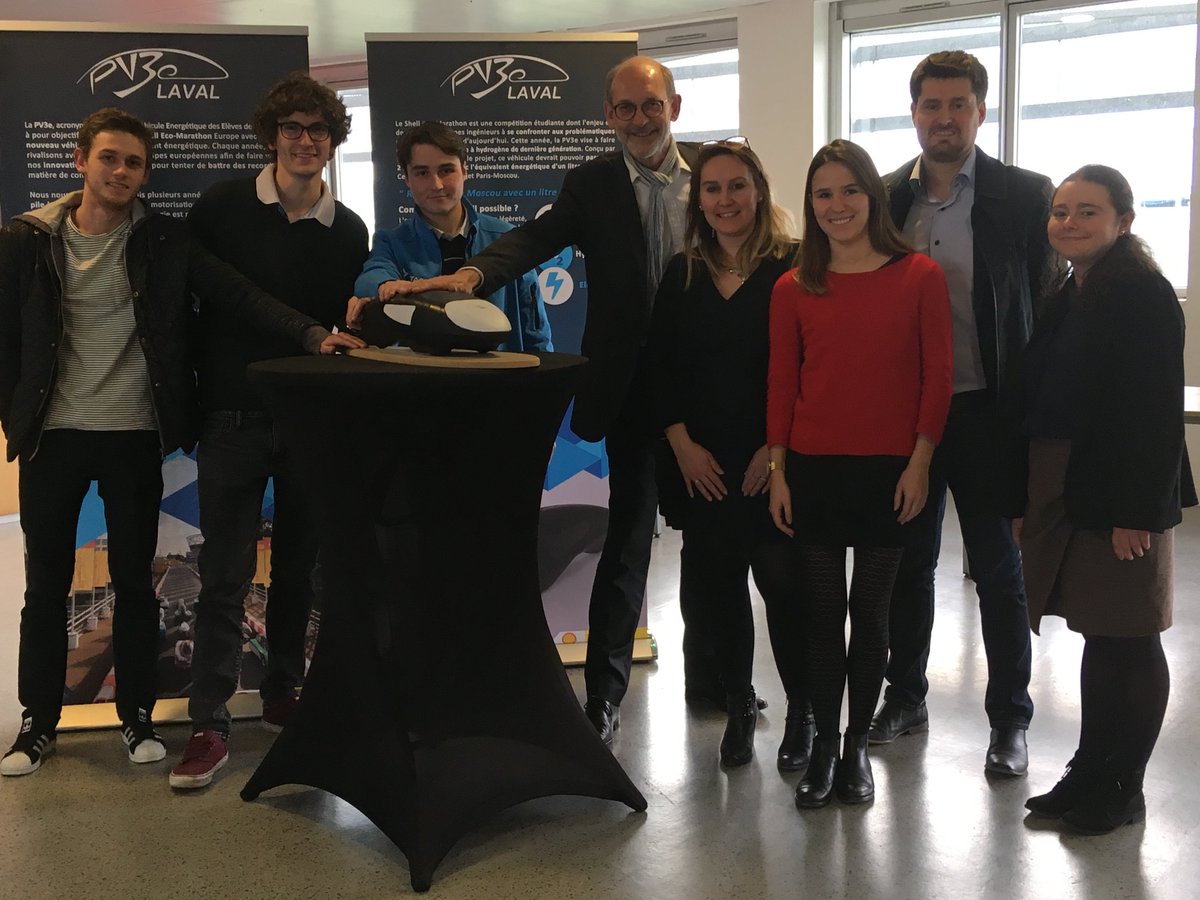 Estaca_twit's tweet photo. Retour en photos sur la journée d'#échange avec notre partenaire premium @Faurecia qui développe, fabrique et commercialise des équipements destinés aux constructeurs #automobiles ! https://t.co/e50xGdG8ev