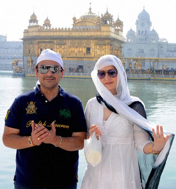 Do you know that Adnan Sami was appointed as an head of Khalistan Movement by ISI in India. Yesterday he visited Golden Temple with his wife where he met some local supporters of Khalistan Movement. The way he works on his secret missions is incredible. <3