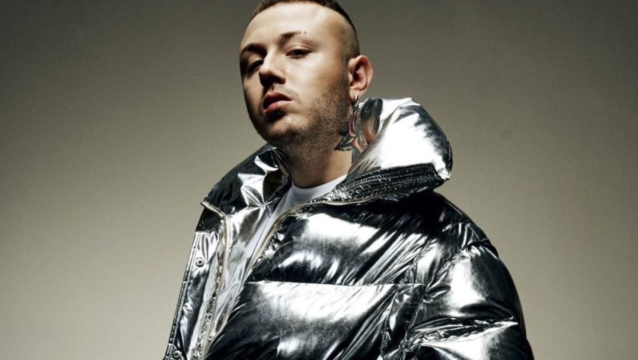 MusicTvOfficial's tweet photo. #Lazza, #ReMida tra Classica e Hip Hop: la presentazione del nuovo album 💿⤵ 
📝 https://t.co/T03RYVOIKJ
📹 https://t.co/mViZWwhpsV 
#333Mob #Slait #LowKidd @umitalia https://t.co/YAVZz3mQ6S