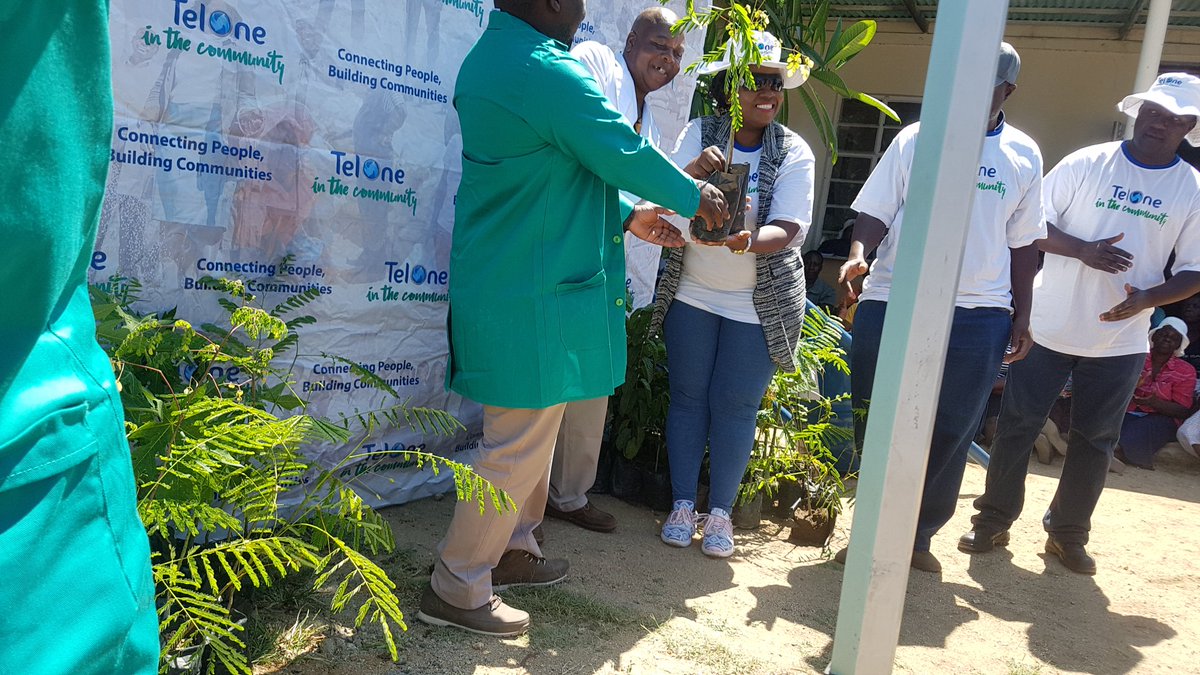 Tree planting in Plumtree by the @TelOneZW team. we keep going #MyEnvironmentMyPride