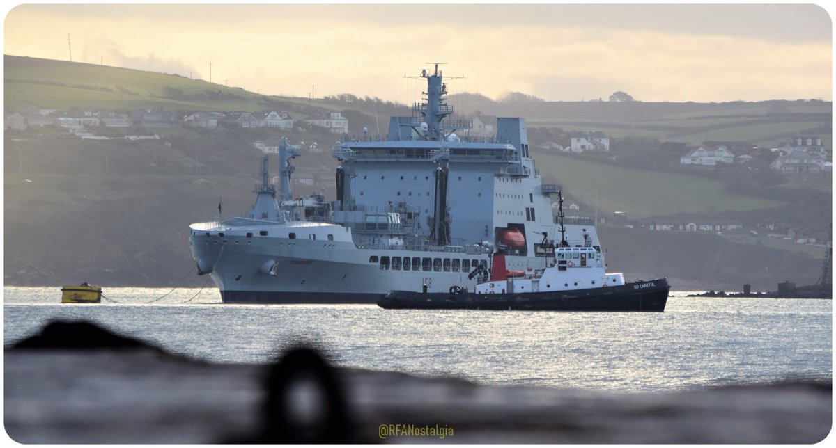Very busy in the Sound today for tugs &amp; pilots.

@HMS_Monmouth outbound &amp; <a href="/RFAArgus/">RFA Argus</a> off to Falmouth with <a href="/RFATidesurge/">RFA Tidesurge</a> patiently awaiting one of the other quadruplets... this time the slightly elder <a href="/RFATiderace/">RFA Tiderace</a> due at D-Buoy soon &amp; the less glamorous <a href="/RFALymeBay/">RFA LYME BAY</a> due at E-Buoy.