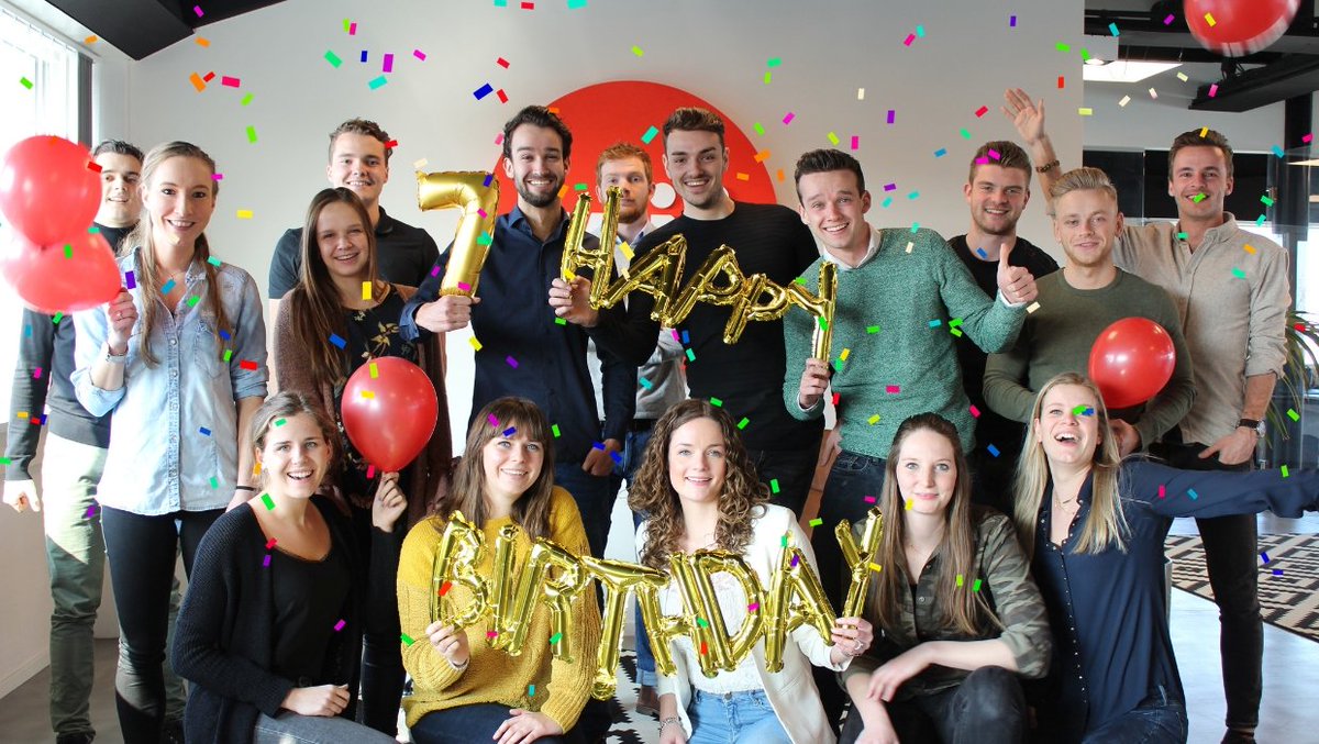 JAMwerkt's tweet photo. Wij vieren feest! 🎼 En niet alleen omdat carnaval vanavond losbarst, maar ook omdat JAM vandaag 7 jaar bestaat! Wij zeggen PROOST op een mooi nieuw jaar! 🎉 https://t.co/l09fVMht68