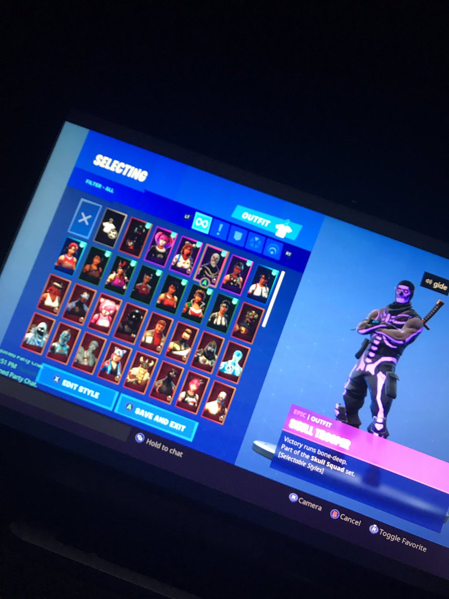 fazerottie's tweet photo. TRADING MY SKULL TROOPER ACCOUNT
#fortniteaccounts #nogops #skulltrooper #freevbucks #fortnite #trading #ghoultrooper #reaper #gingergunner #merrymarauder #rednosedraider #renegaderaider #candyaxe #reaperaxe
DM ME SERIOUS OFFERS ONLY! https://t.co/gKNnzzB9GL