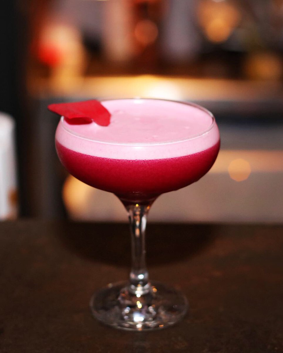 missgetabout's tweet photo. The Iron Fairiesโ signature cocktails ๐ธ 2 of my favourites were Trapping Tinkerbell ๐ง๐ผโโ๏ธ & Amyโs Rose ๐น
Find out more about @theironfairieskl on https://t.co/R0qc91gd9J
#ifkl #meetthefairies #kualalumpur #drinking https://t.co/l4zkI48iHe