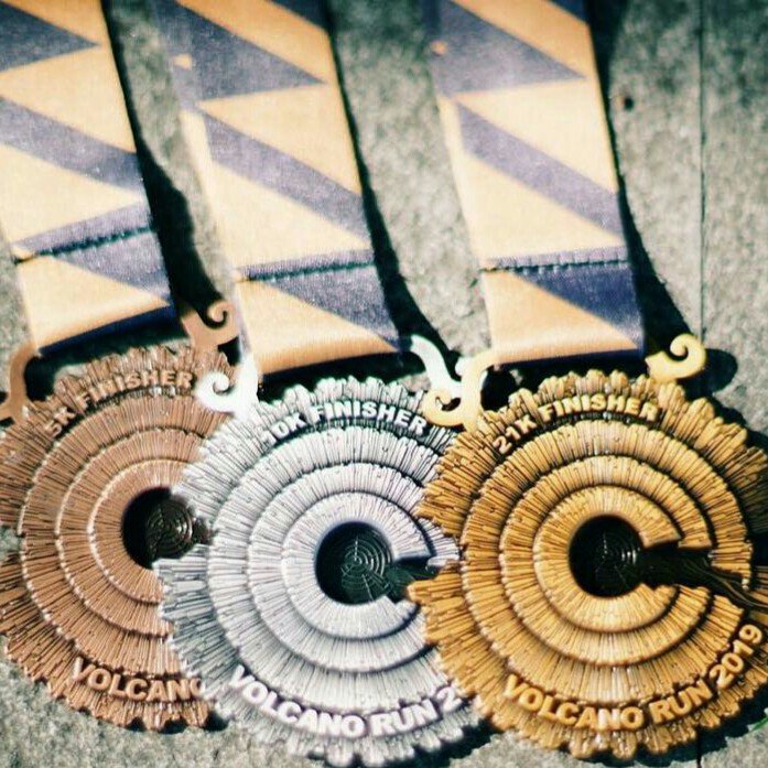 PlanetSportsRun's tweet image. Ikut acara lari apa bulan ini? Dari yang virtual, fun run, sampai kompetitif, dan di berbagai kota di Indonesia, bulan Maret padat dengan jadwal acara lari. Cek selengkapnya di ow.ly/cZxv30nSzVv Jangan lupa RT ya #RUNNERid #runningrace Image: IG Volcano Run