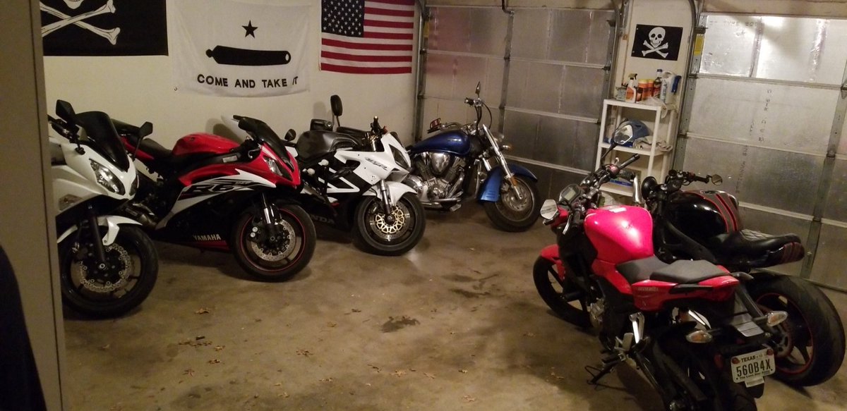 KearnsCody's tweet photo. Too many toys https://t.co/07Szd3AwGU