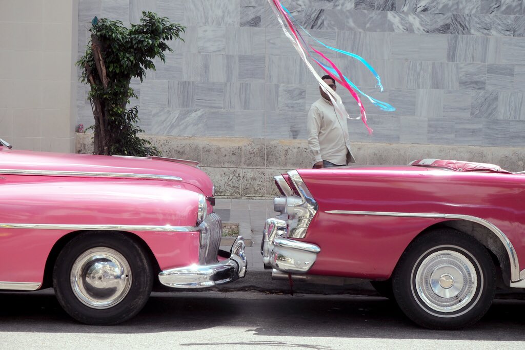 Incontro con Sara Munari. Lo storytelling in #fotografia. Sabato 2 marzo 2018, ore 18, Palazzo @Ducale_Genova. <a href="/saramunar/">Sara Munguia Arriaga</a>. A cura 36fotogramma. Introduce Federico Montaldo