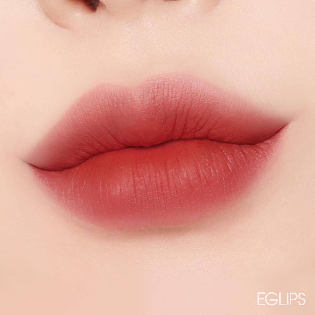 EglipsThailand's tweet photo. [Coming Soon]
Eglips Muse In Lipstick 2 

อีก 1 ไอเทมใหม่จาก #EGLIPS
เปิดตัวด้วย 5 เฉดสีสุดละมุน 
พบกันที่นี่ https://t.co/xjzcf5fDnp เร็วๆนี้ 

 #Eglipsthailand #MuseIn #ลิปสติก #อีกลิปส์ https://t.co/IzVEyLsscK