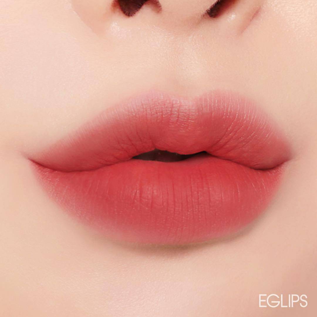 EglipsThailand's tweet photo. [Coming Soon]
Eglips Muse In Lipstick 2 

อีก 1 ไอเทมใหม่จาก #EGLIPS
เปิดตัวด้วย 5 เฉดสีสุดละมุน 
พบกันที่นี่ https://t.co/xjzcf5fDnp เร็วๆนี้ 

 #Eglipsthailand #MuseIn #ลิปสติก #อีกลิปส์ https://t.co/IzVEyLsscK