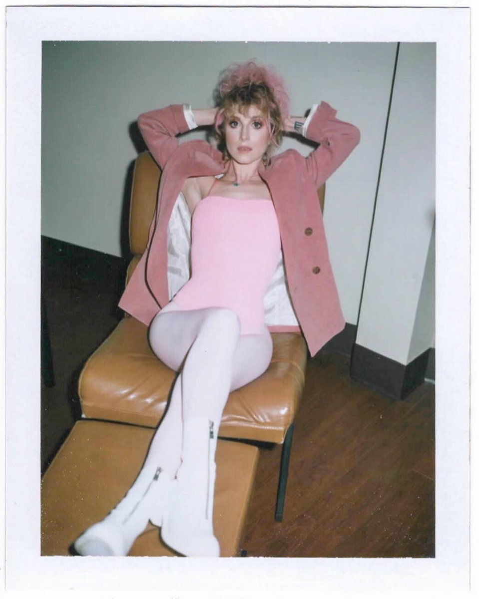 SoyPedroLamas's tweet photo. Hello miss Hayley Nichole Williams. ❤💖💗
@yelyahwilliams
@paramore
@gooddyeyoung
#HayleyWilliams
#Paramore
#Pmore
#gooddyeyoung
#expressionissurvival https://t.co/RqD7ufLY8J