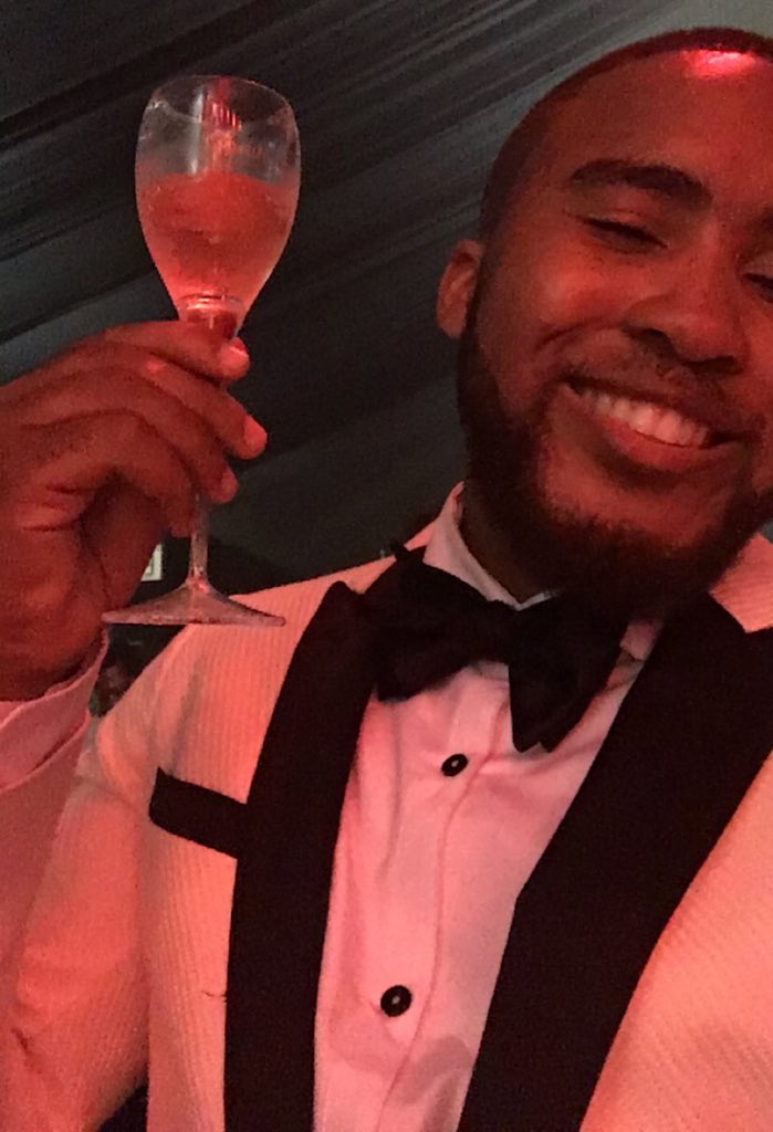 Mzo_honcho's tweet photo. Sooo Proud This Man Right Here. Last night was Super Litty #Metroparadise
#MostInfluential
#ChezVip https://t.co/9OtLU71irh
