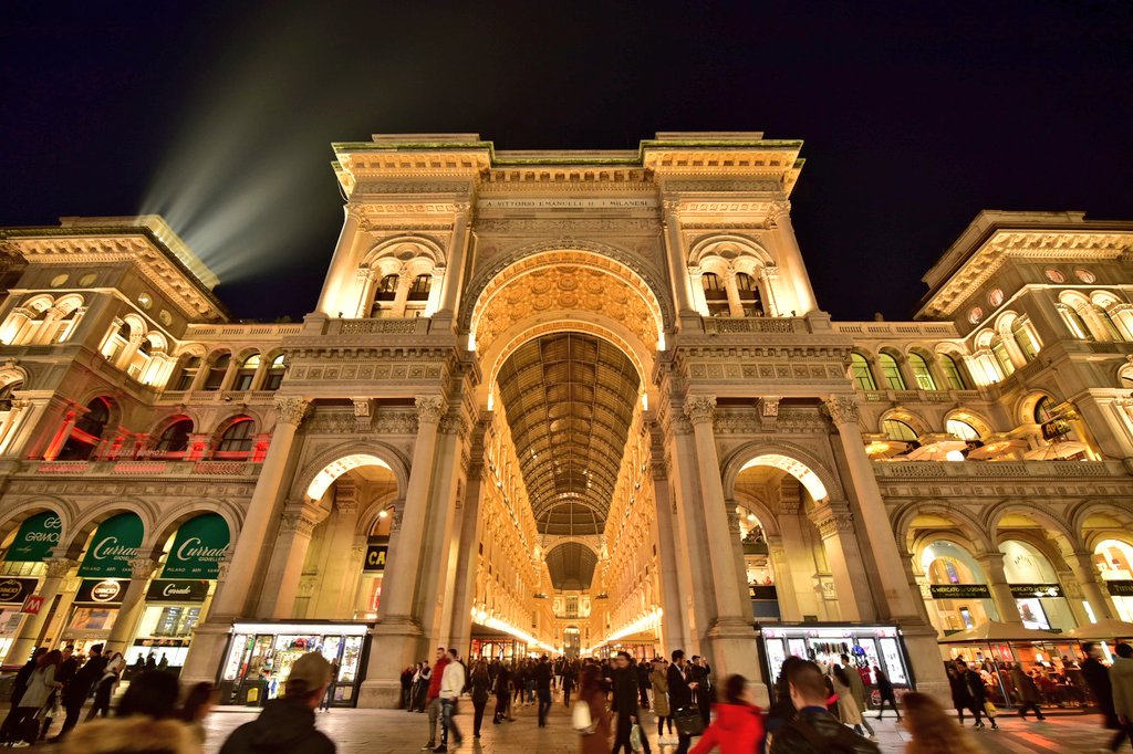 1phottotto1's tweet photo. 190226
#Italia #Milano #ミラノ 
#ガレリア・ヴィットーリオ・エマヌエーレ2世 
#GalleriaVittorioEmanueleII
#photography https://t.co/nM26SnM1CP