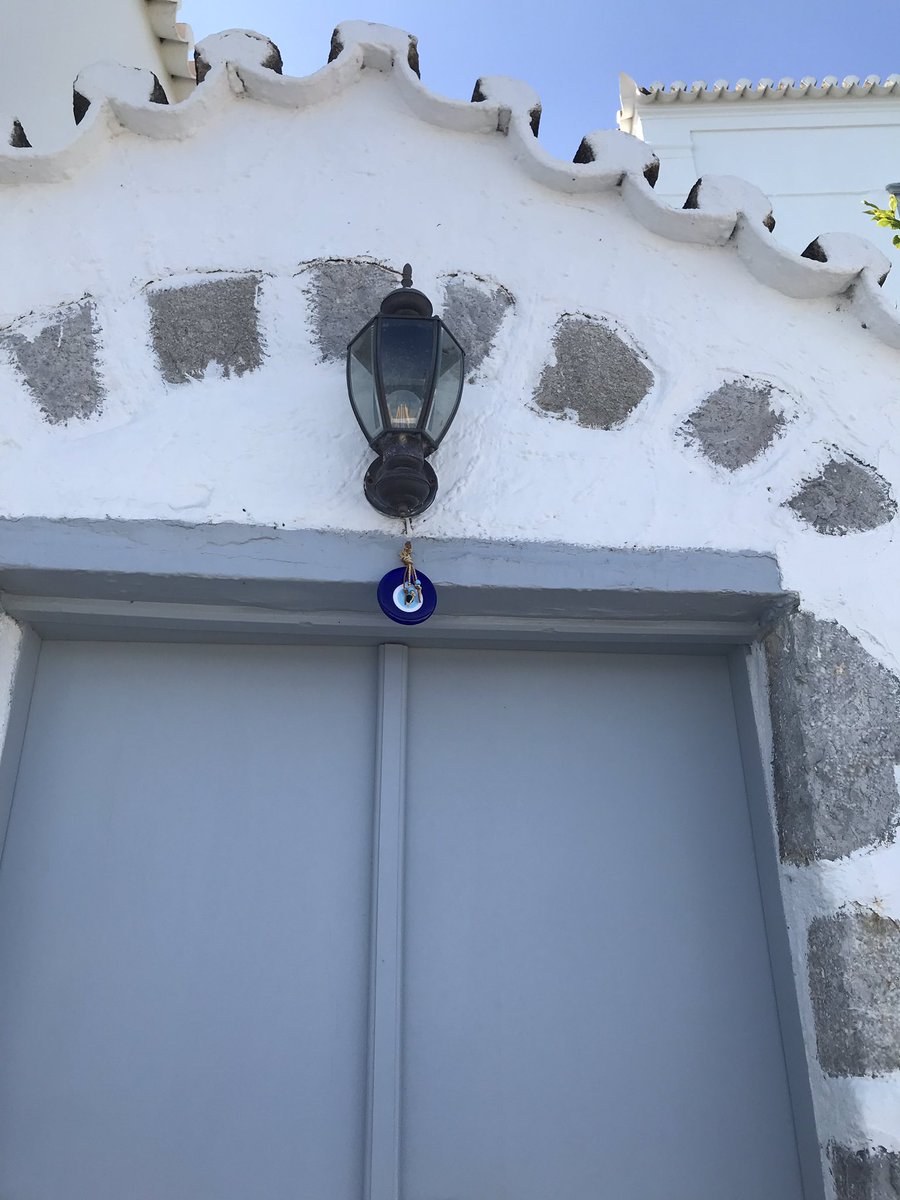 hipgreece's tweet photo. Have a great month! 😊 #kalomina #march #spring #greece #greekislands #spetses #travel https://t.co/x4jGvR7WMk