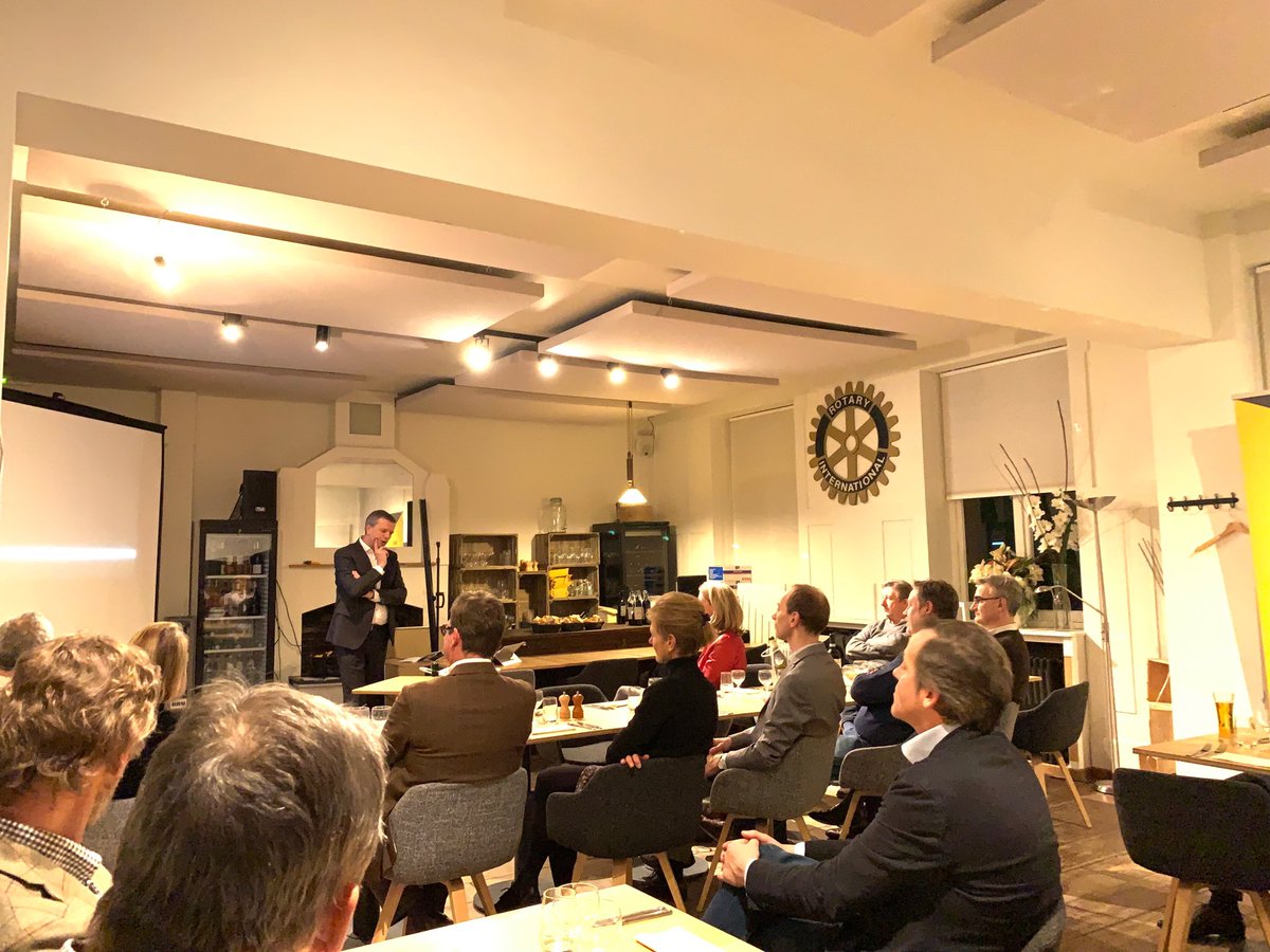 victorzwart's tweet photo. Super présentation sur FinTech par Thierry Ternier CEO #Keytradebank au #Clubdes100 #RoyalWellington T.H.C. https://t.co/rXcolRSJwp