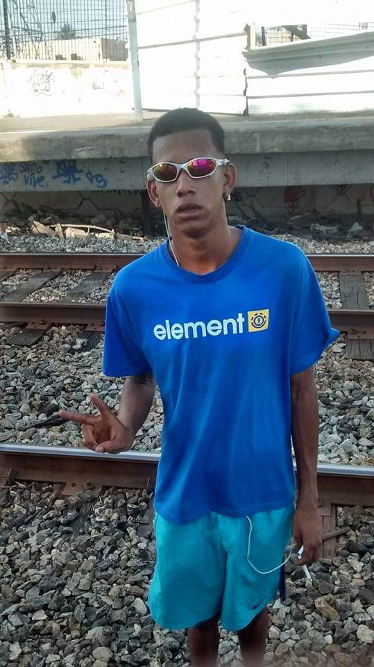 ryanpivete's tweet photo. esquecer de tu jamais vai ta smp aqui cmg, as lembraças de um sagaz q saudades desse amigo💔😭😢😞😤😪 https://t.co/HfoMijoSKY