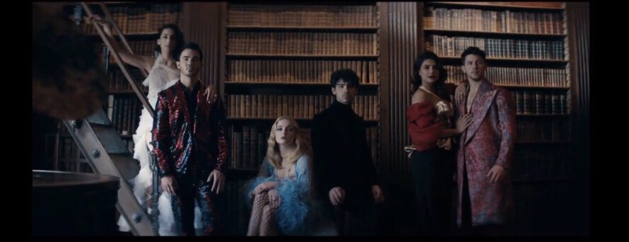 OlyaSeverina's tweet photo. Just look at these beautiful couples Here she is true love
@kevinjonas @daniellejonas @joejonas @turner__sophie @nickjonas @priyankachopra https://t.co/umC5KtuOjv