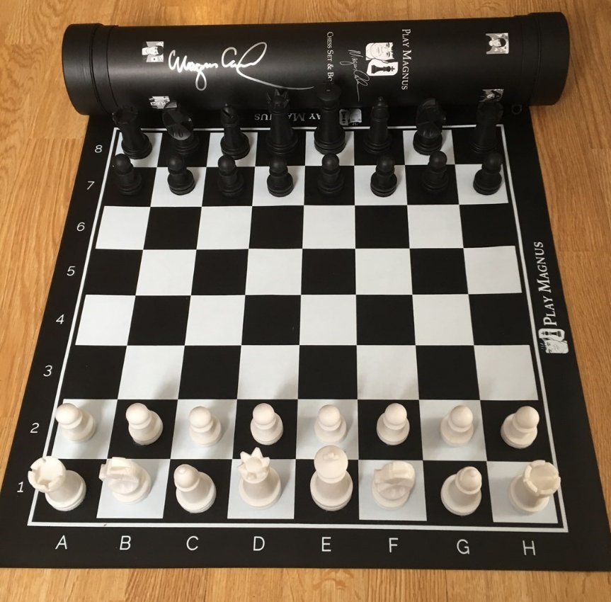This increadibly cool <a href="/MagnusCarlsen/">Magnus Carlsen</a> chess board, signed by the world champion, can still be yours! The highest bidder will   help support children with cancer too!! 2daystogo <a href="/Barnekrfor/">Barnekreftforeningen</a> <a href="/TeamRynkeby/">Team Rynkeby</a> campaign.socialcee.com/campaign/#/cam…