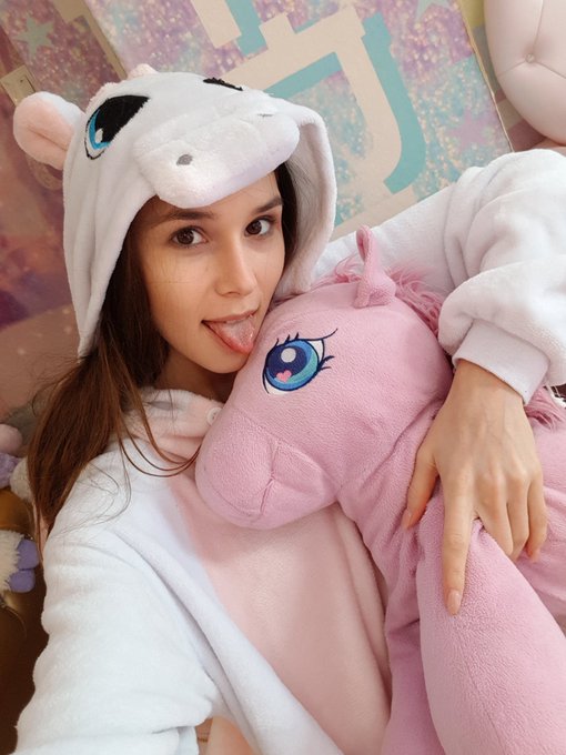 I'm unicorn 🦄🦄🦄 ❤❤❤ https://t.co/TR5oGBvCfB