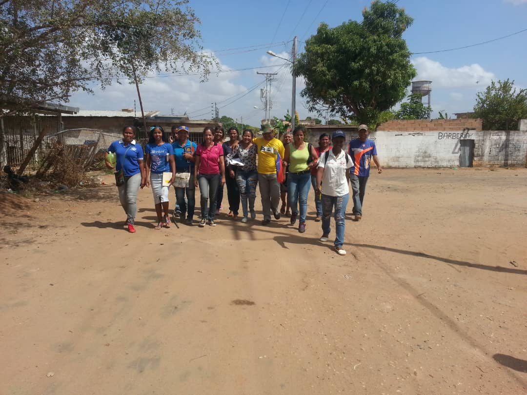 MsvSabanita's tweet photo. Despliegue casa a casa, en la parroquia Sabanita, Brigadistas, validadores, y secretario, #100%HogaresProtegidos https://t.co/43siYj2Z2a