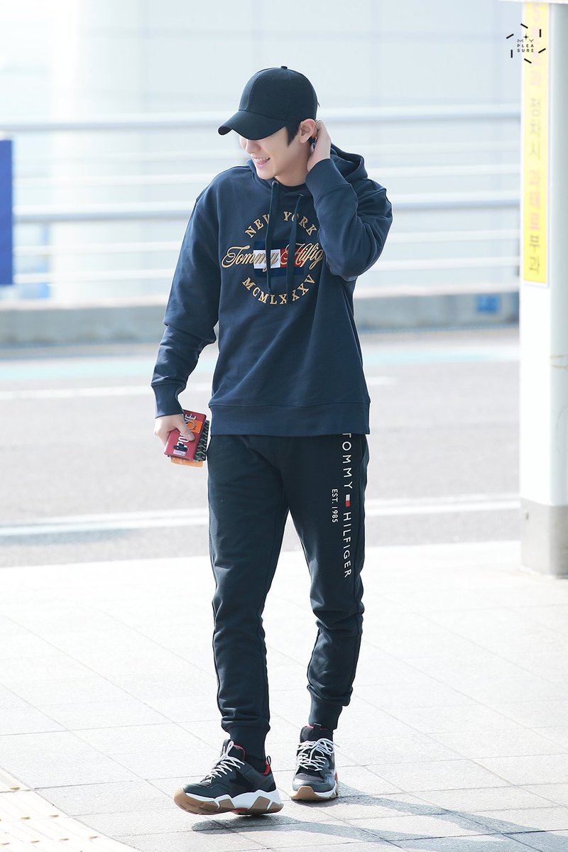 MY PLEASURE ❤찬열❤ tweet media