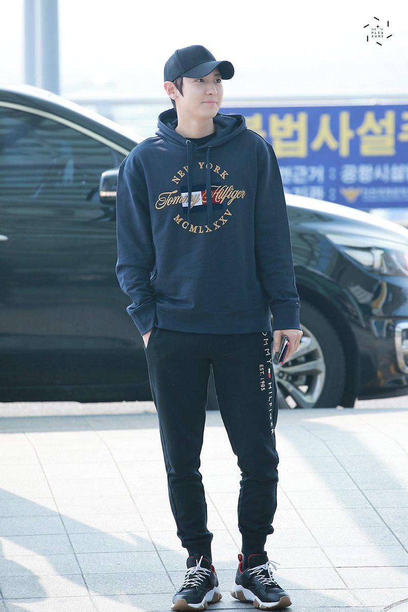 MY PLEASURE ❤찬열❤ tweet media