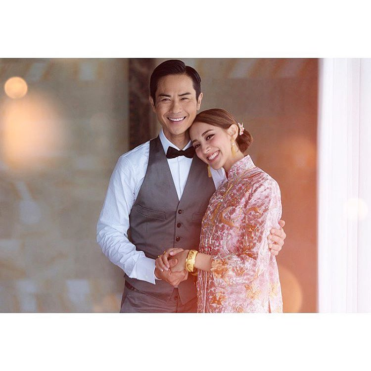 Mvhub_official's tweet photo. เฉินข่ายหลิน Grace Chan แฟนสาวของ เจิ้งเจียอิ่ง Kevin Cheng ปรากฏตัวในงานอีเว้นหลังจากคลอดลูกชายได้เพียง 2 สัปดาห์ ลูกชายของพวกเขาได้มีชื่อภาษาอังกฤษว่า Rafael และได้รับการตั้งชื่อจากคุณตาว่า เจิ้งเฉิงเยวี่ย ซึ่งหมายถึงการได้รับการดูแลให้มีความสุขตลอดไป
#MVHub #TVB #TVBSeries https://t.co/b15GfiKDJG