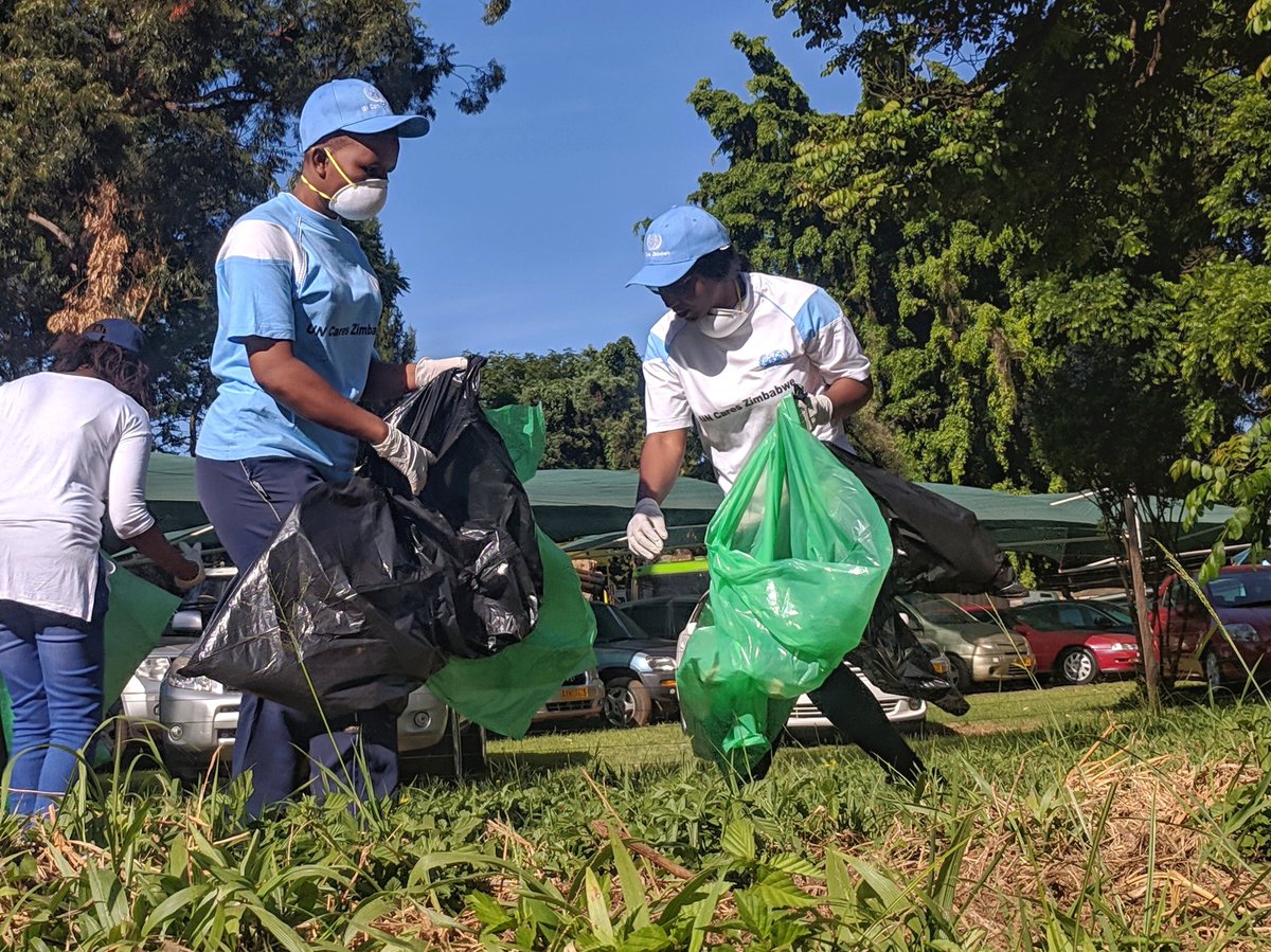 UNDPZimbabwe's tweet photo. 1st Fridays are #CleanUpFridays 

This is what we got to this morning, doing our part to clean our neighborhood.

Want to join us next time? https://t.co/CRHGl2DXLa