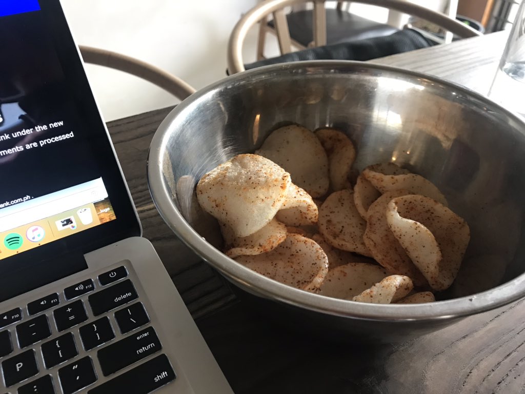 jetsetterbanker's tweet image. FRESH FROM THE TEST KITCHEN — Sriracha Kropek! 🤤😋 #clientperks