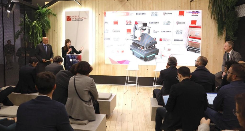 SmartLivingPlat's tweet photo. Noticia del sector: "Presentan un vehículo robotizado que se controla en remoto mediante tecnología 5G" https://t.co/RjFVzTEzNv

#SmartLivingPlat #SmartCities https://t.co/oaN5xgbIOr