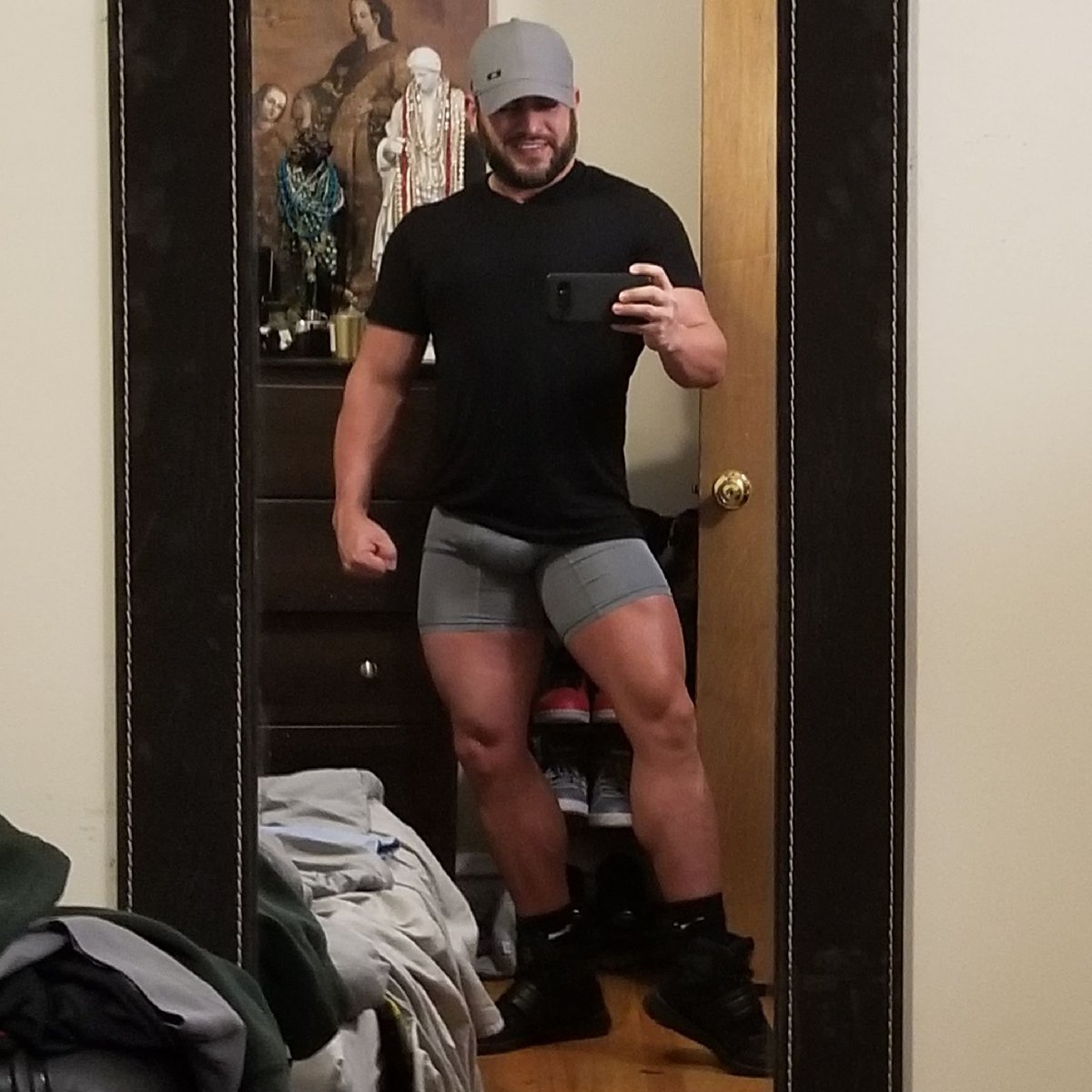 Allan_Spiers's tweet photo. He who sweats more in training bleeds less in war. #legdaypump https://t.co/CzFswU6cyx