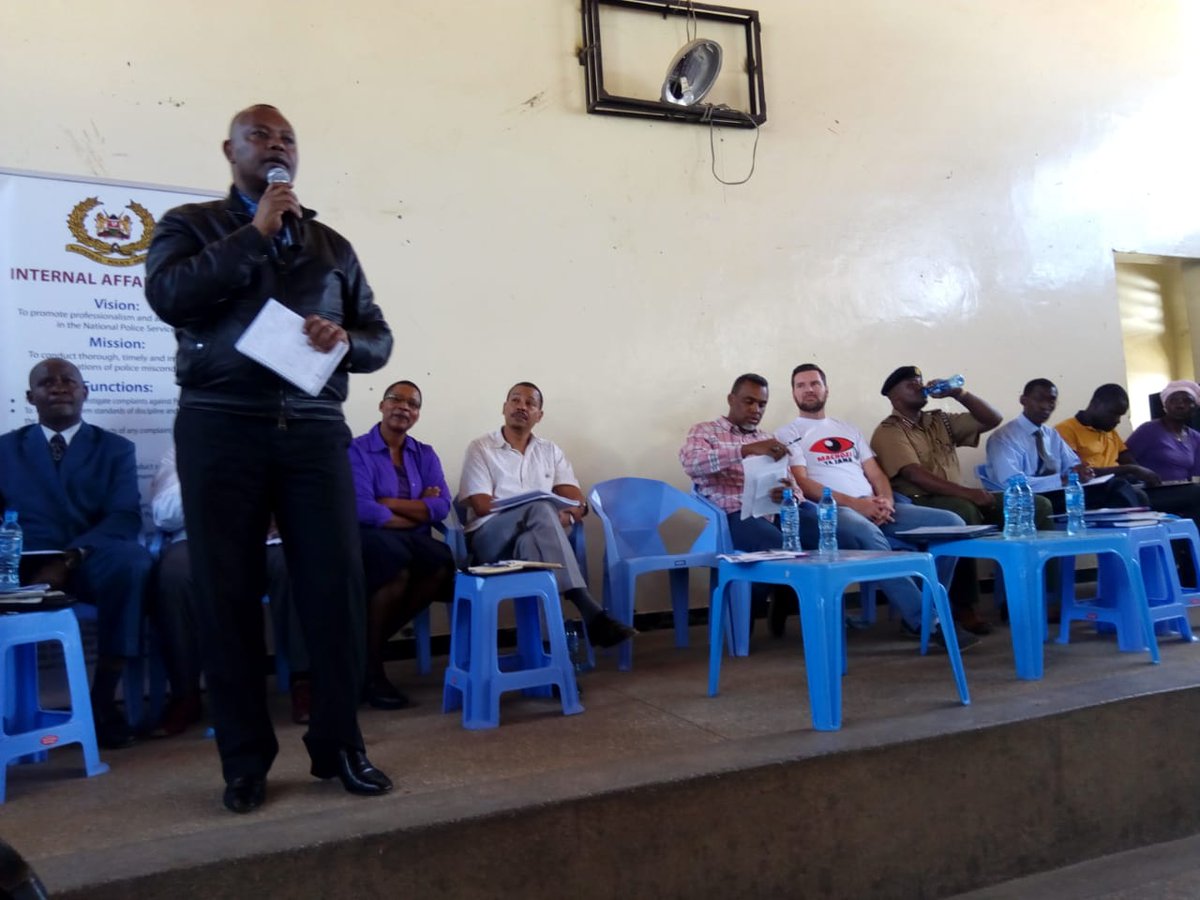 UhaiWetu's tweet photo. A day after the DCI spoke against EJKs in #KayoleDialogue, Murege is killed by police after being threatened by Hessy wa Dandora after two years, the threats had been reported to KHRC SO, is Hessy above the DCI? https://t.co/ehJ2DvTpJu