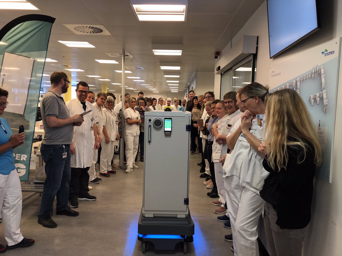 #OUHhospital Hubot has started his first day on the job at Dept. Clin. Chem.&amp; Pharm. Great day for supply chain management at OUH looking into the future at New OUH. <a href="/rsyddanmark/">Region Syddanmark</a> <a href="/regionerne/">Danske Regioner</a> <a href="/marielouisekro2/">Marie-Louise Krogh</a> <a href="/EspersenKurt/">Kurt Espersen</a> <a href="/sophieloehde/">Sophie Løhde</a>