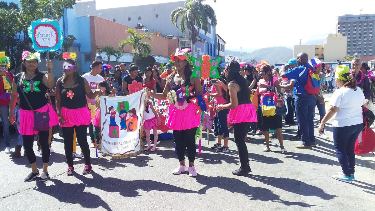 Mel1ladera's tweet photo. SIMONCITO AÑO INTERNACIONAL DEL NIÑO TERRITORIO PUERTO CABELLO..EN LOS CARNAVALES PEDAGOGICOS 2019.EDUCANDO EN COMUNIDAD @OSWALDAMALVES @INICIALCARABOBO @Mel1ladera https://t.co/nwPXNQuyhx