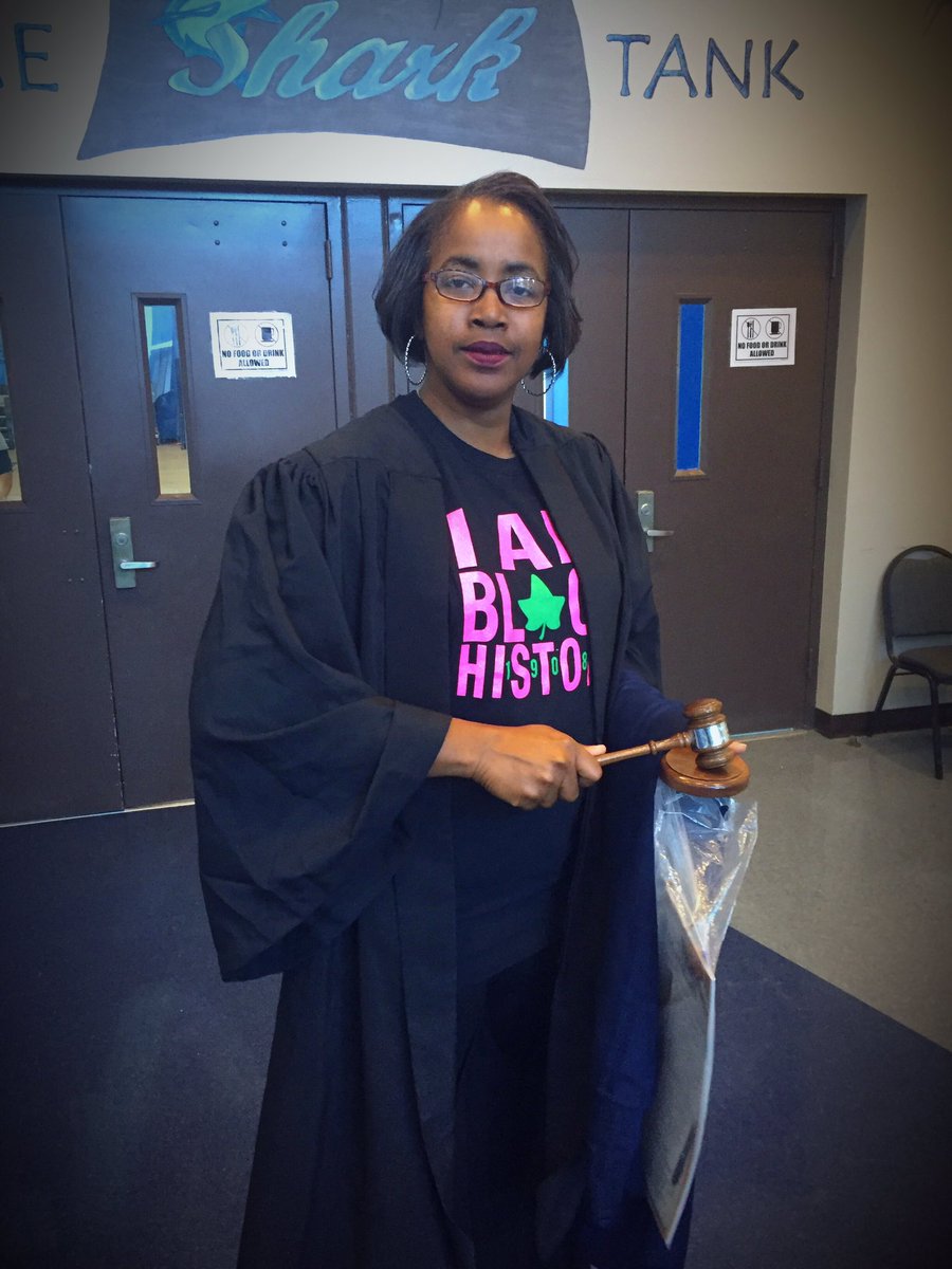 WSekurity's tweet photo. Athletic director Williams IS #BlackHistory month .  #JudgeWilliams @atmsenior @spomedmary @MAlbaNunez @StephanieMTudor @christopoulos7 @eugeniogant @verascience @MiamiSup @Bullsrule89 @lisagarcia_lisa https://t.co/rNRxbvDmN2