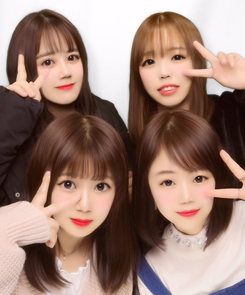 ms_km_kn's tweet photo. 東百舌鳥高校 卒業！🌸

楽しすぎてあっという間やった
特に3年が1番楽しかった！♡
最高な友達に出会えた最高の3年間！
今までありがとう、
これからもよろしくね☺️！ https://t.co/nn3IvBxPPS