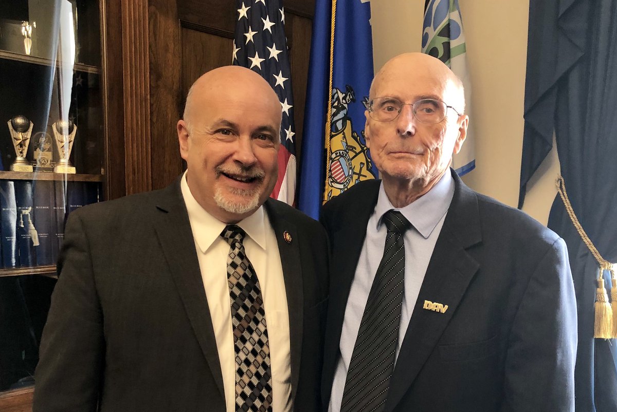 DAVWILegDir's tweet photo. #MidWinter2019 Last Day: Met with @RepSeanDuffy & @repmarkpocan Also Staff of @JimPressOffice & @chairmang Stopped @DAVHQ to thank Staff and say what a terrific job #TeamDAV did on Capitol Hill getting out our message! Thanks to all! #KeepThePromise.
https://t.co/vxbT0NvxPn https://t.co/8YNl2QNZX6