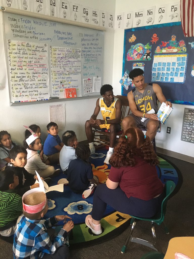 lehighsenior's tweet photo. It’s game day...but our gentlemen are taking time out to read to elementary students at Mirror Lakes. 💛💙 https://t.co/Z2F0w8RFDb