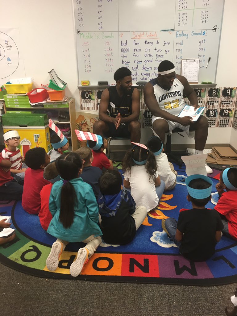 lehighsenior's tweet photo. It’s game day...but our gentlemen are taking time out to read to elementary students at Mirror Lakes. 💛💙 https://t.co/Z2F0w8RFDb