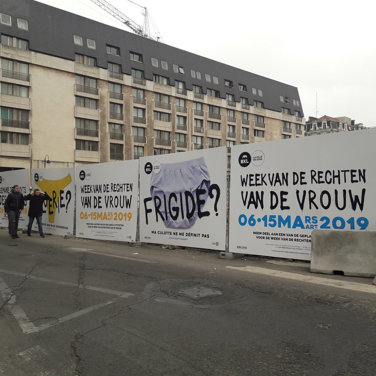AGRealEstateBE's tweet photo. A clear message is posted to the fences around our Brucity construction site! Proud to help @VilleBruxelles spread their campaign on women's rights ✊ for #InternationalWomensDay2019 #thisisnotconsent #bxlove https://t.co/tM1Km88Fvk