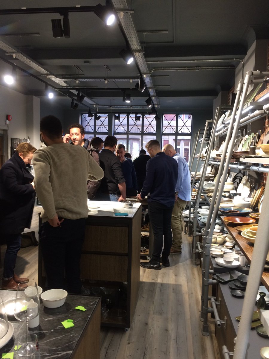 GoodfellowsLtd's tweet image. Hello March! 🌸

Where did February go? ? It was another busy month in our London showroom! Lots of exciting things are happening! 

Book a viewing this month! Call 0844 334 5232 today!

#sexyplates #tabletopmagic #london