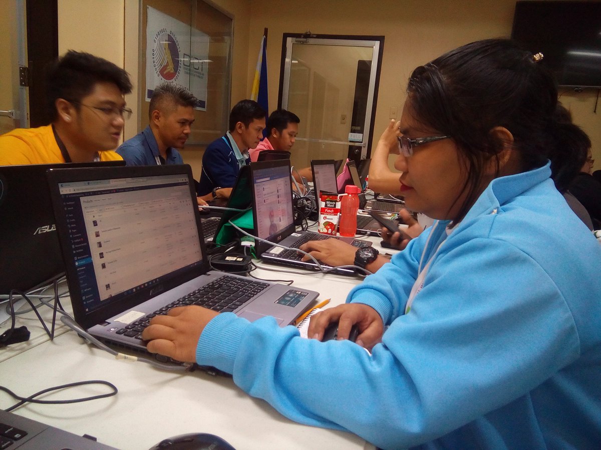 jopadayjag's tweet photo. Day 9 RISTTP
It is hard creating a content when you don't know the main topic. I enjoyed correcting my grammar using grammarly and making the Yoast SEO turned green. Not done yet but I am halfway there. 
@DICTCaraga 
@RubenLicera
#VirtualPros #VirtualJobsPH #DICT #RISTT https://t.co/SifhI8ywsP