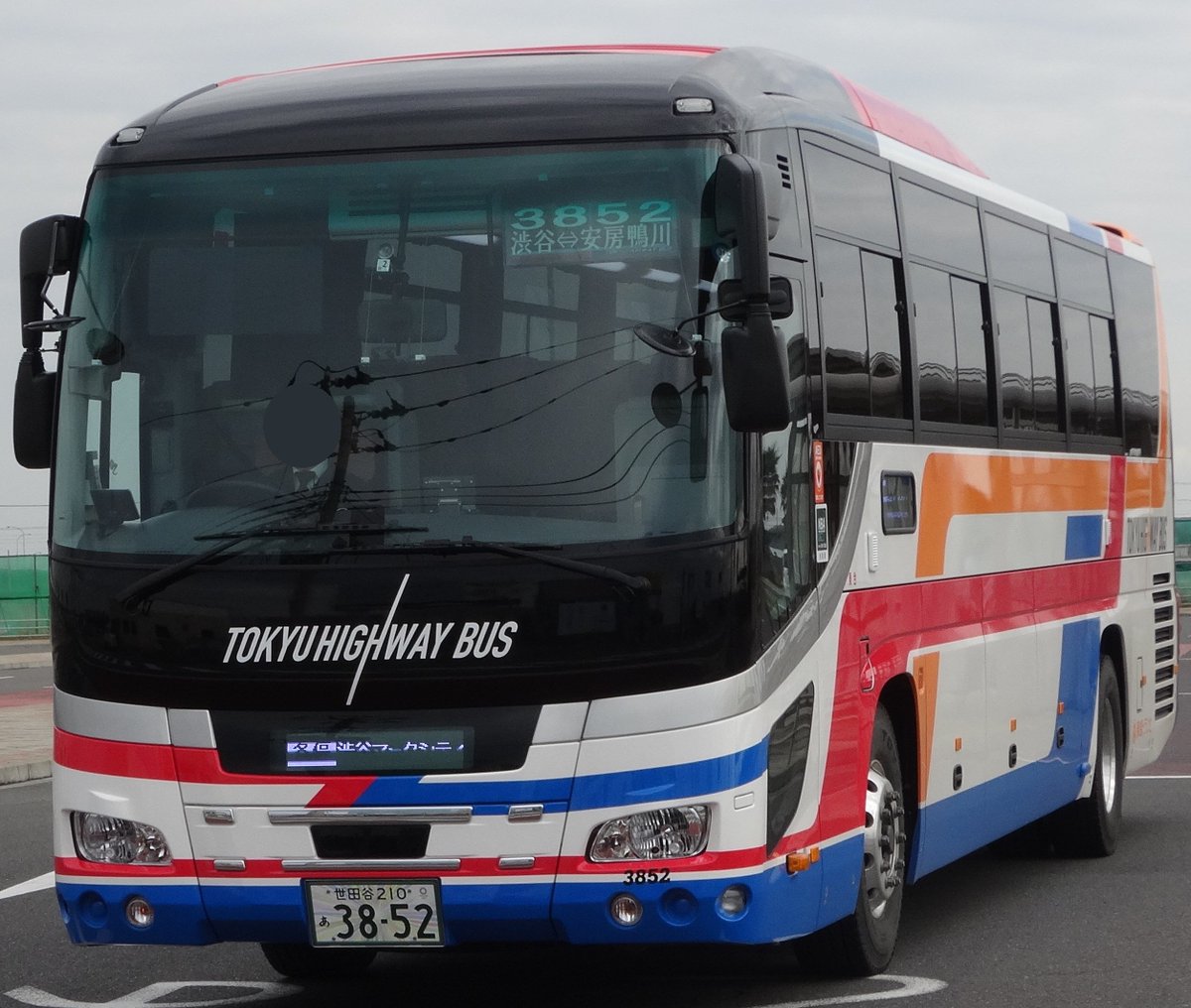 交通のレポーター 19年3月1日 木更津金田バスターミナル 東急トランセ いすゞ新型ガーラ 2rg Ru1esdj Si3852 世田谷210あ38 52 シーバレー号 にて運用中の東急トランセの新車 今朝の二子玉川始発便から運用開始 シーバレー号 鴨川 渋谷線