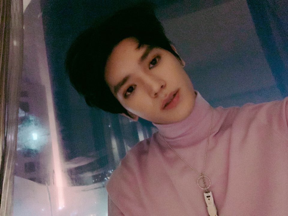 shittwit2's tweet image. Putting these back on the timeline .